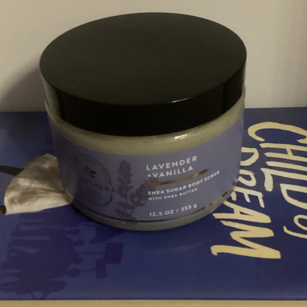 Bath & Body Works Lavender Vanilla Shea Sugar Body Scrub